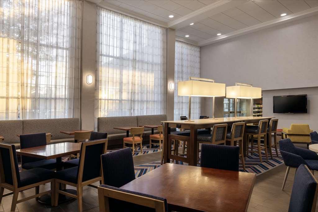 Hampton Inn & Suites State College At Williamsburg Square Εστιατόριο φωτογραφία