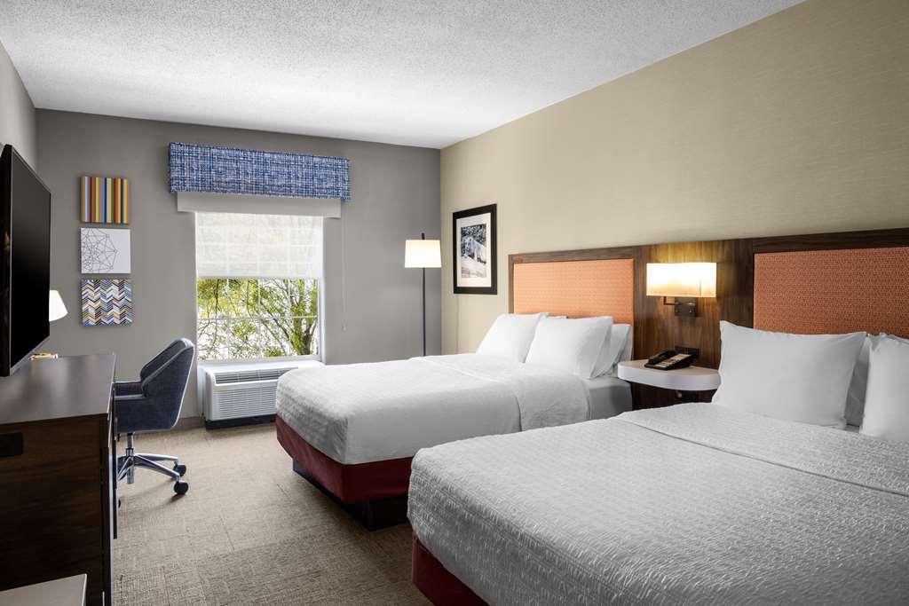 Hampton Inn & Suites State College At Williamsburg Square Δωμάτιο φωτογραφία