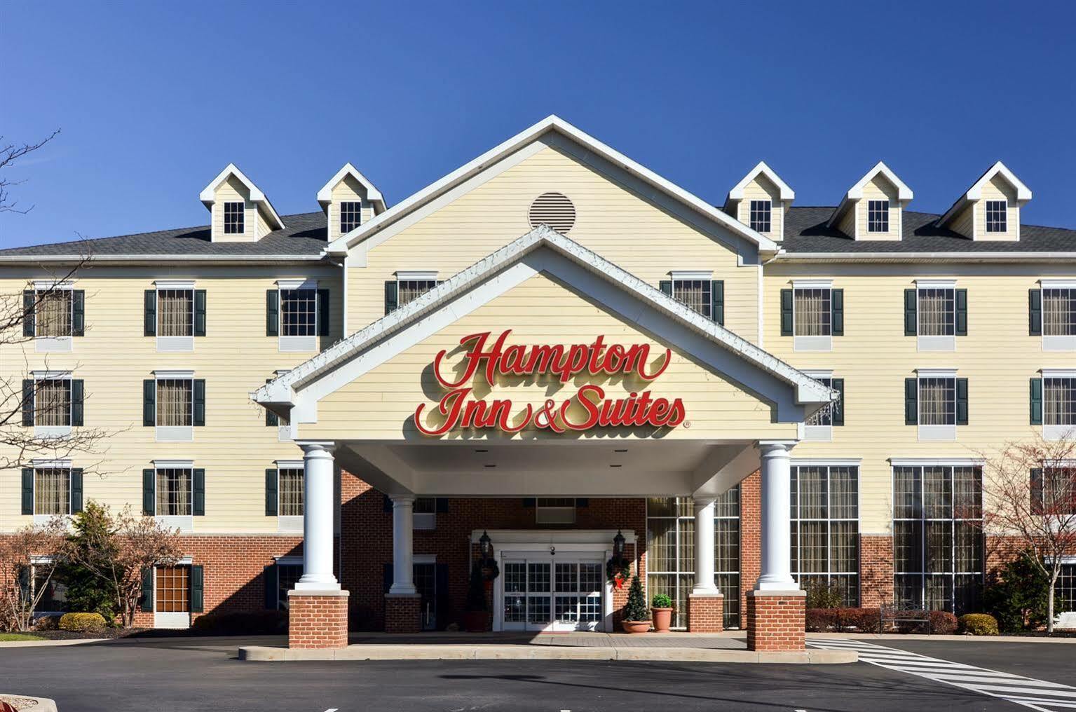 Hampton Inn & Suites State College At Williamsburg Square Εξωτερικό φωτογραφία